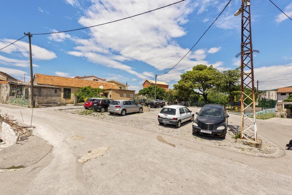 Apartments Tara, Sibenik - Mandalina Eksteriør bilde