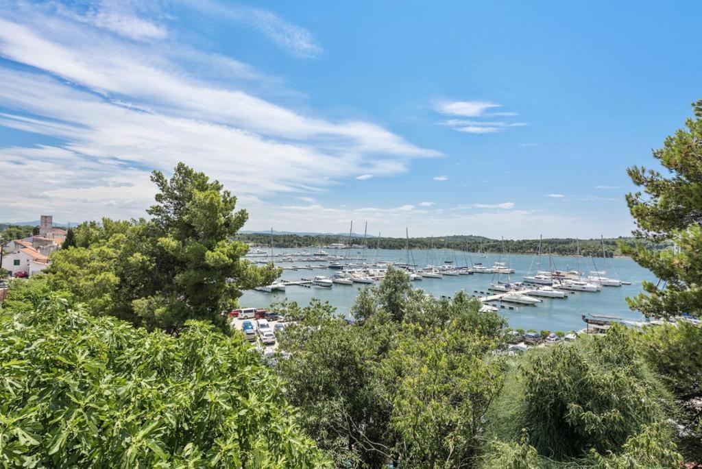 Apartments Tara, Sibenik - Mandalina Eksteriør bilde