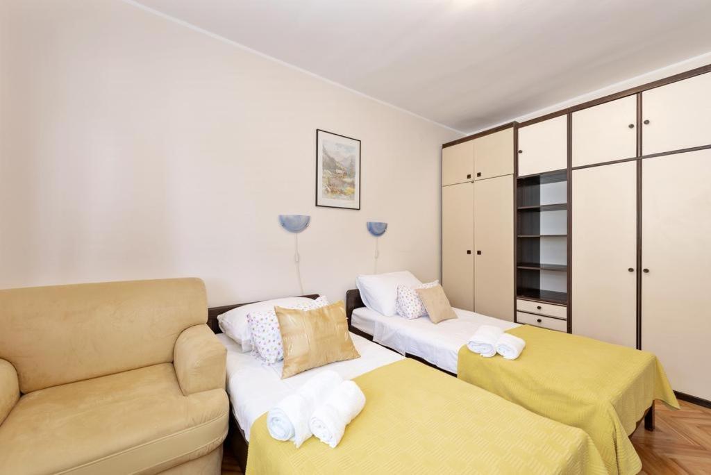 Apartments Tara, Sibenik - Mandalina Eksteriør bilde